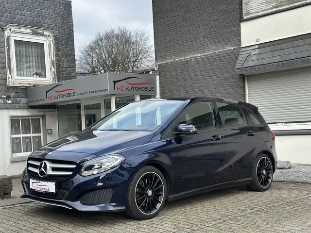 Mercedes-Benz B 250 AMG-Line*AHK*NAVI*TMP*SHZ*PDC*HARMAN KARDO