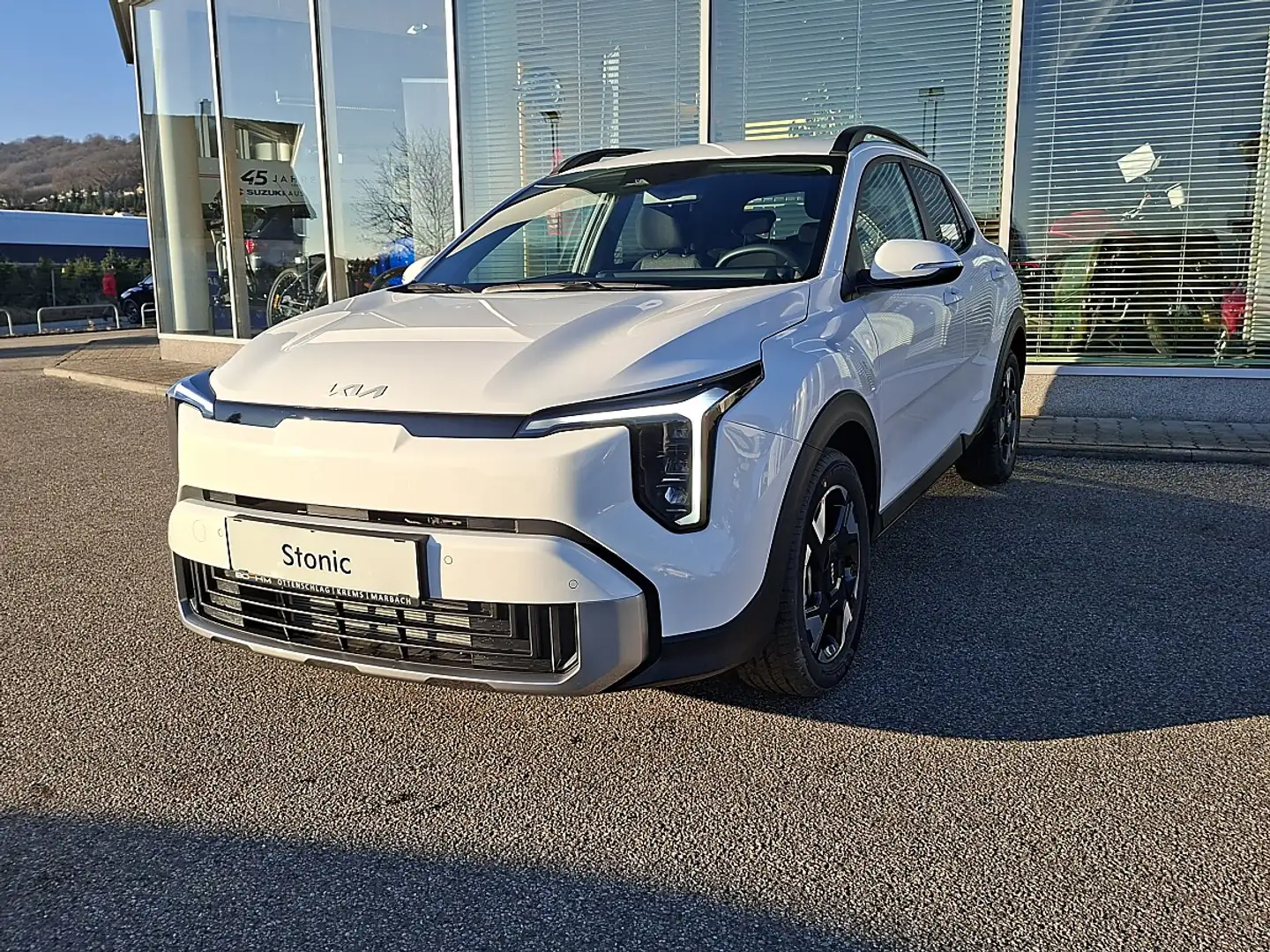 Kia Stonic 1,0 TGDI GPF ISG Silber Weiß - 1