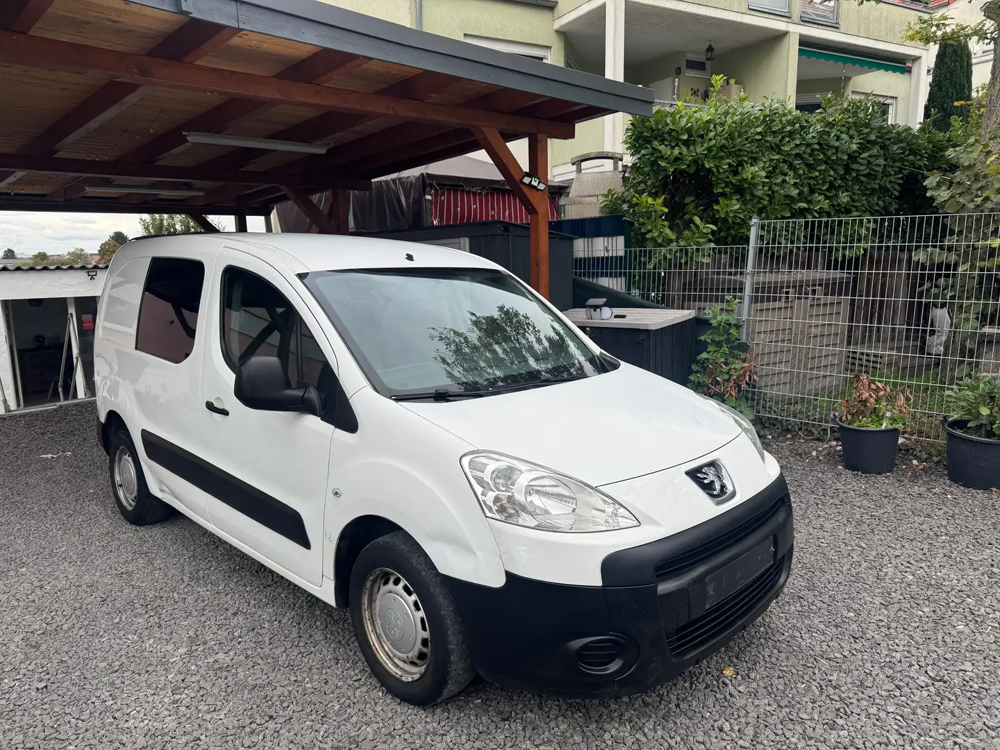 Peugeot Partner L1 Weiß - 2