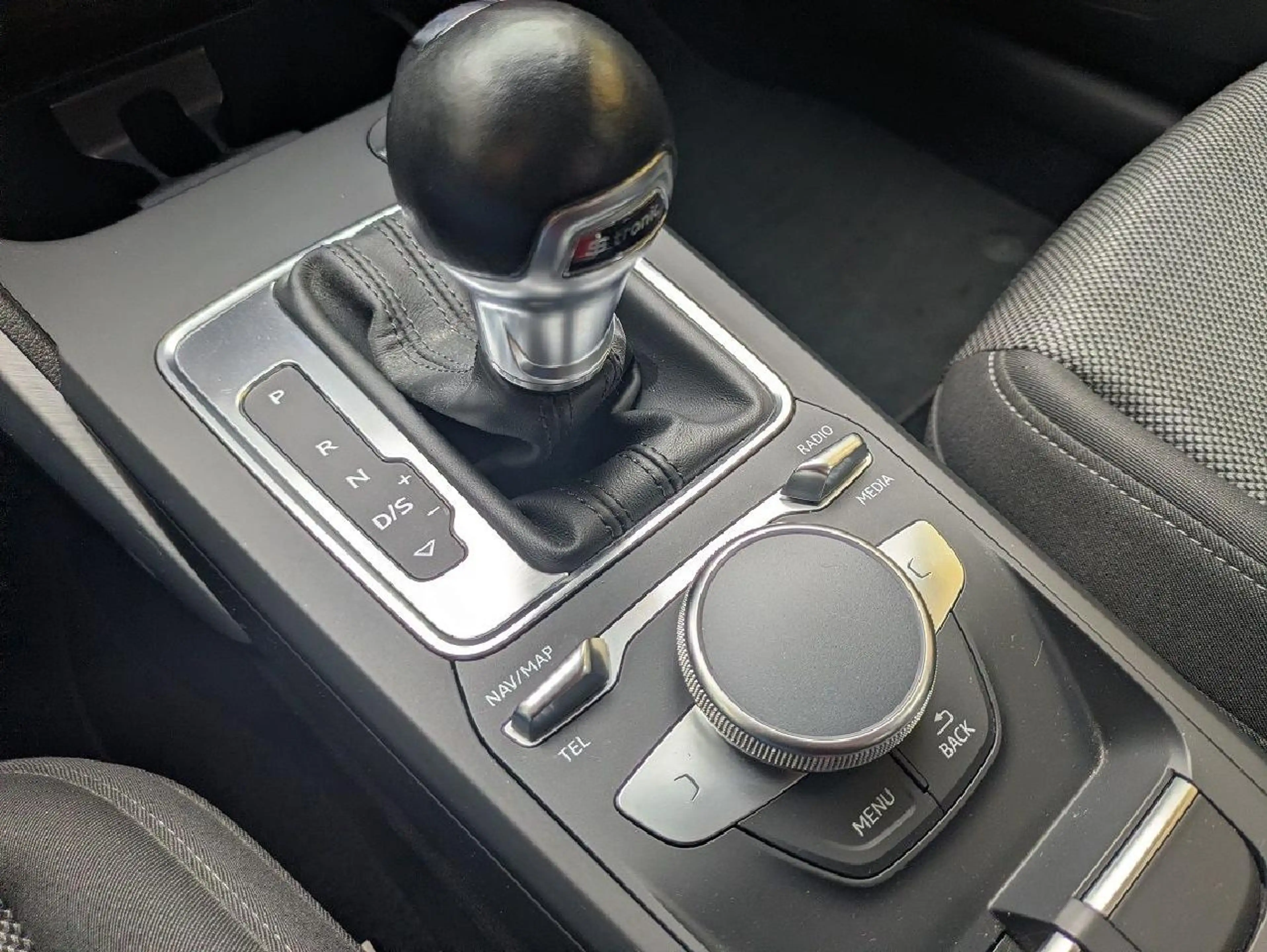 Audi Q2 Q2 1.4 TFSI ACT Sport *Standheiz,Cam,LED* — photo 10