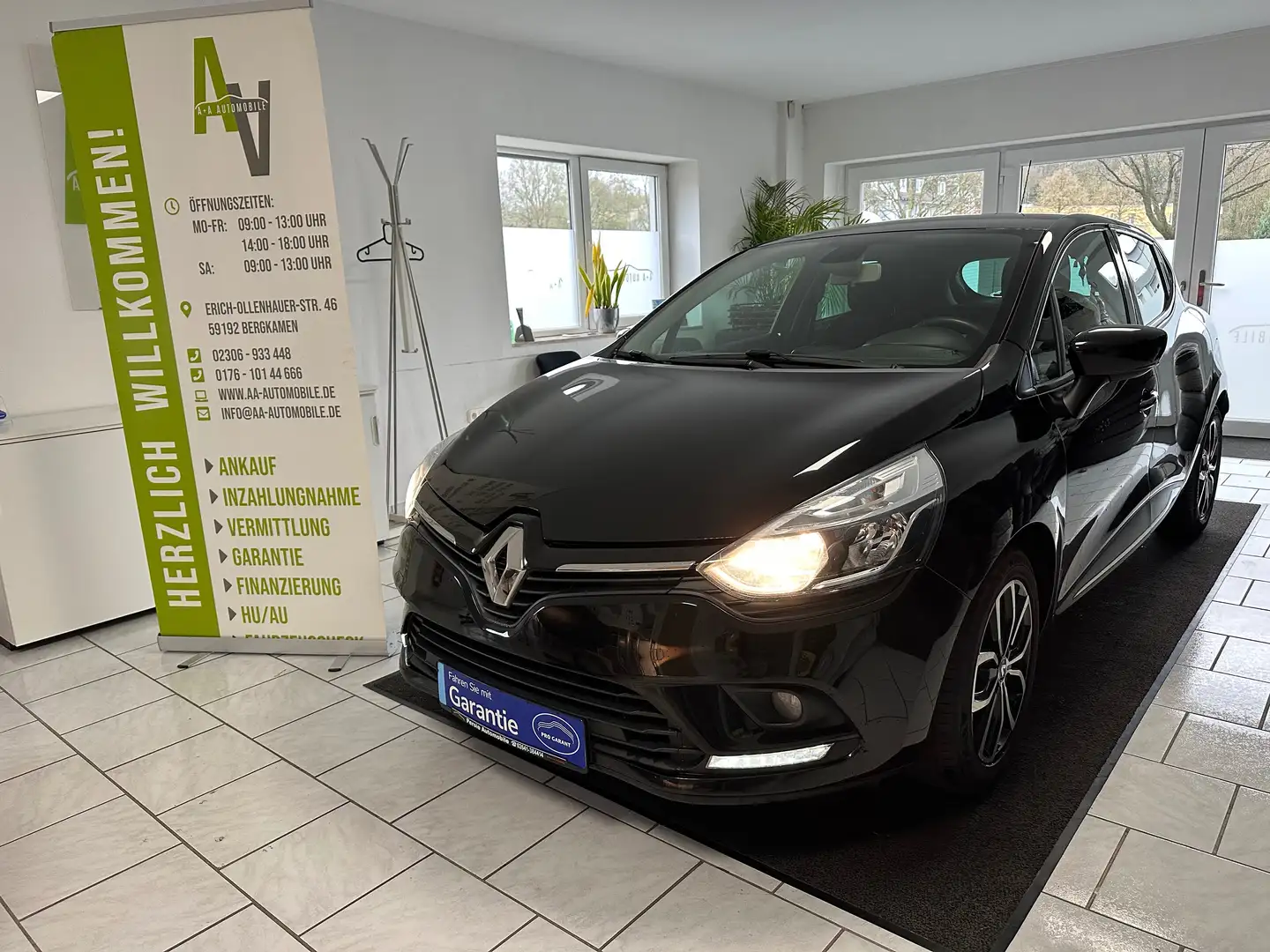 Renault Clio Expression*NAVI+KLIMAAUTO.+PDC* Schwarz - 1