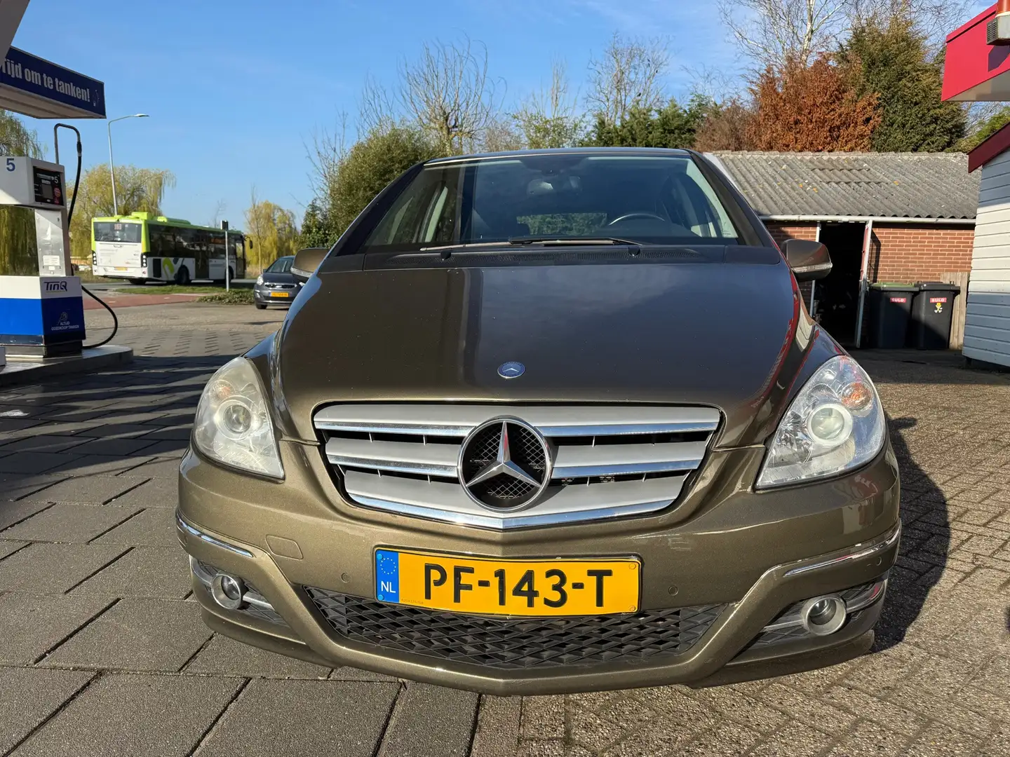 Mercedes-Benz B 160 BlueEFFICIENCY Business Class / Parkeersensoren / Marrón - 2