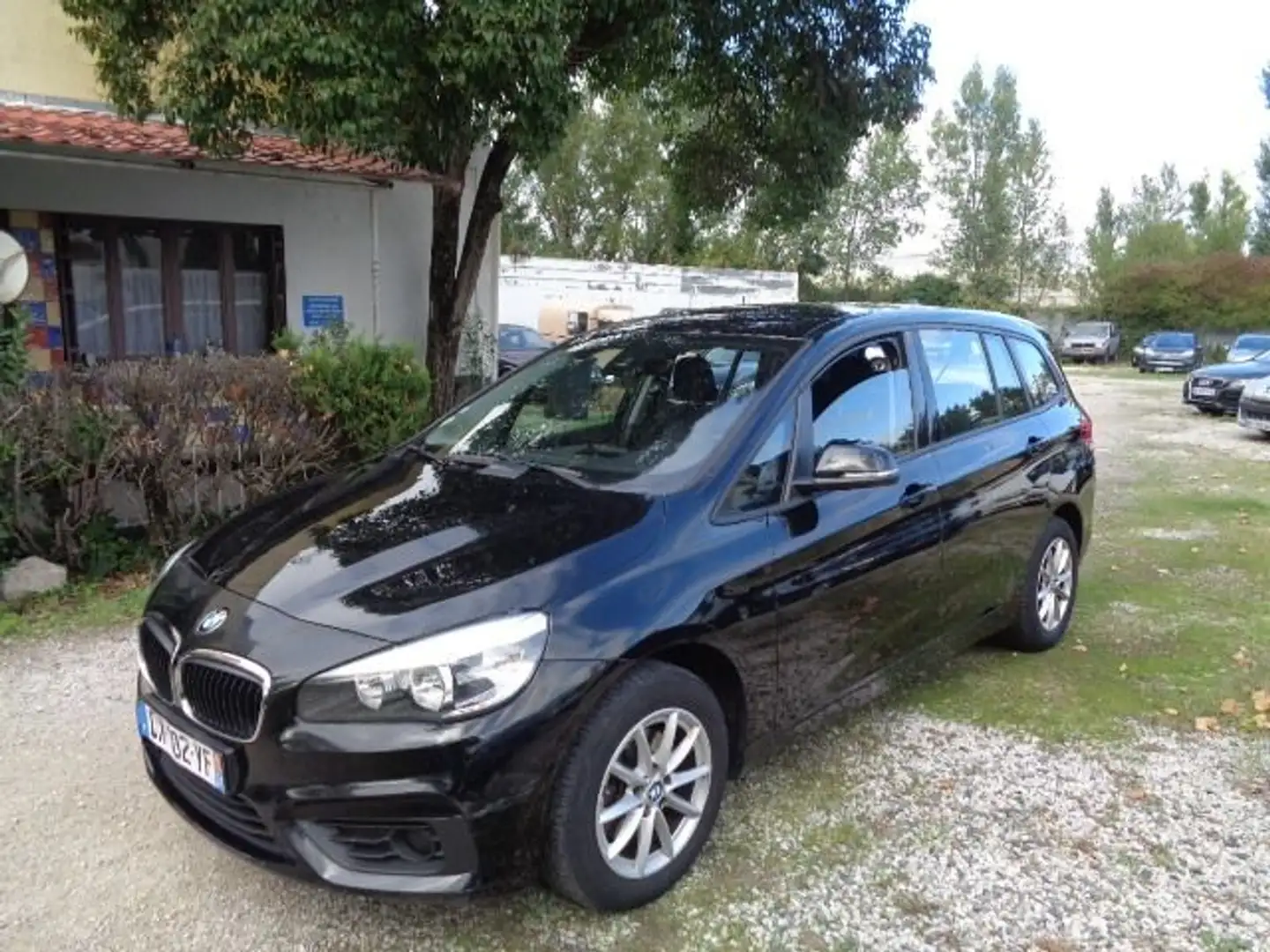 BMW 214 (F46) 214D 95CH BUSINESS Noir - 1