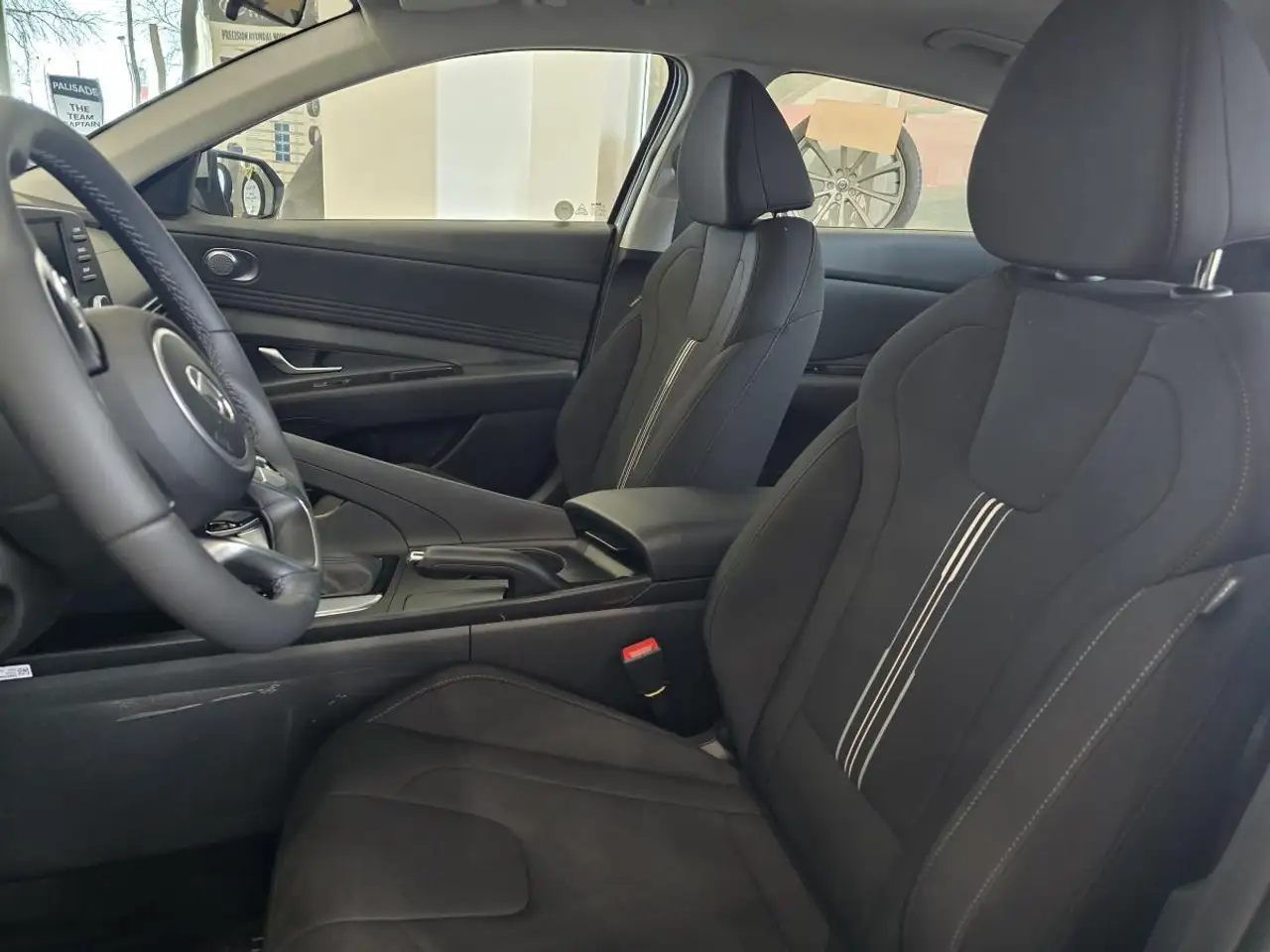 Hyundai ELANTRA снимка Hyundai ELANTRA