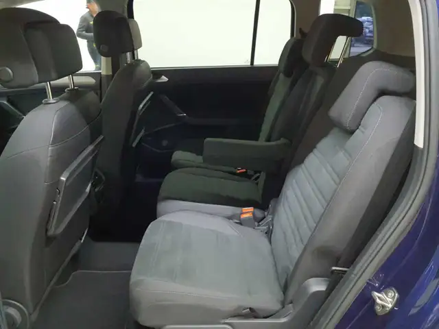 Volkswagen Touran view 14
