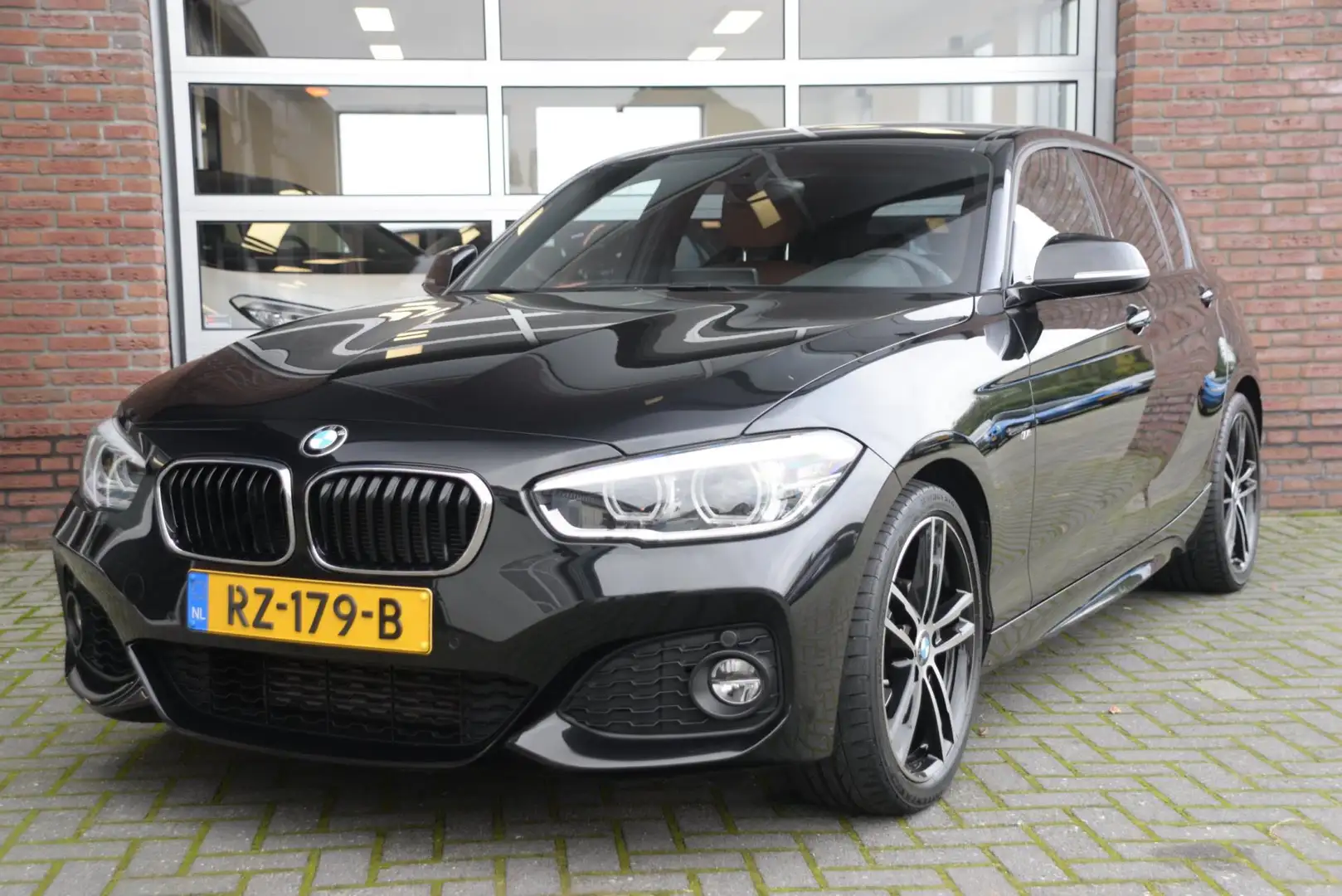 BMW 118 1-serie 118i High Executive | Dakota Leder | Orig Noir - 1