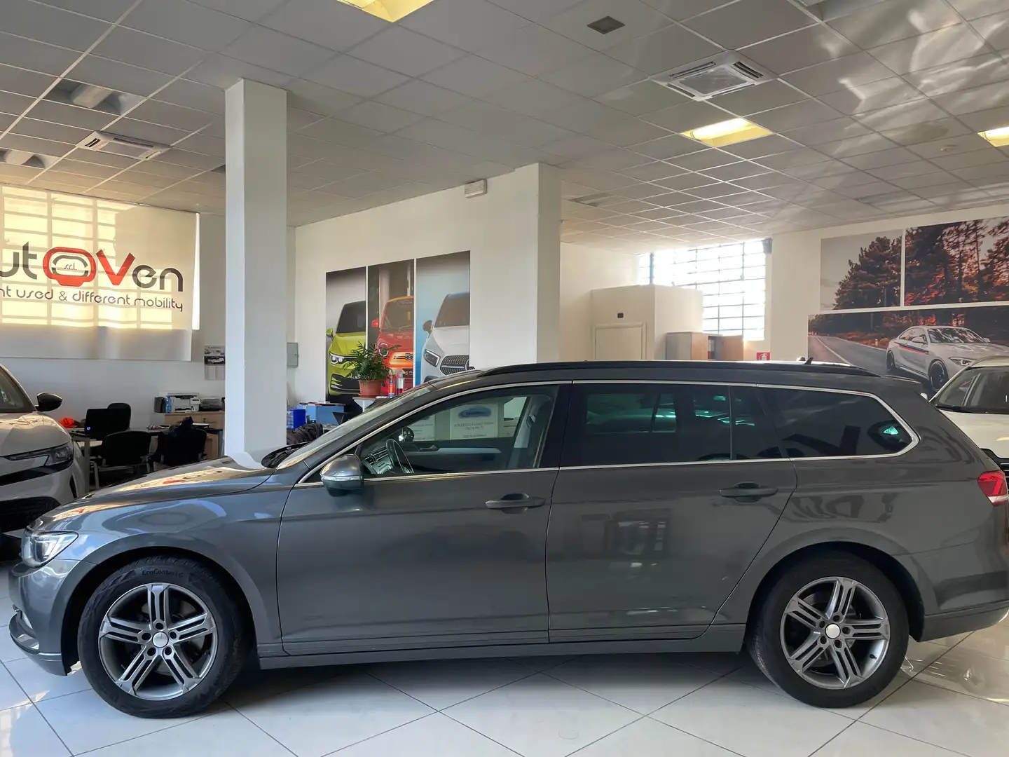 Volkswagen Passat Variant PassatVIII2015Variant 1.6 tdi (businessline) 120cv Gris - 2