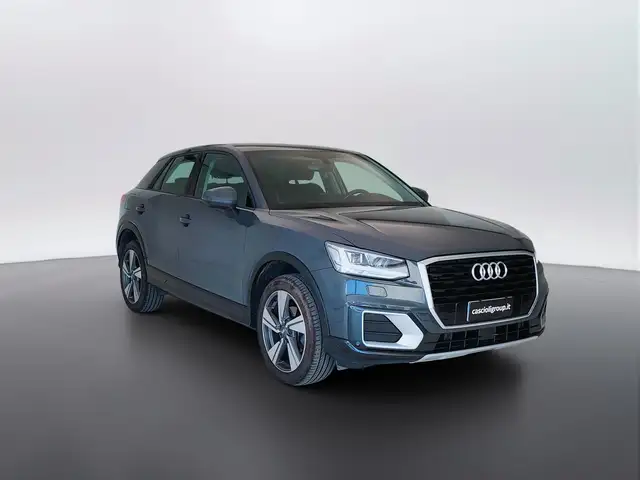 Audi Q2 view 3