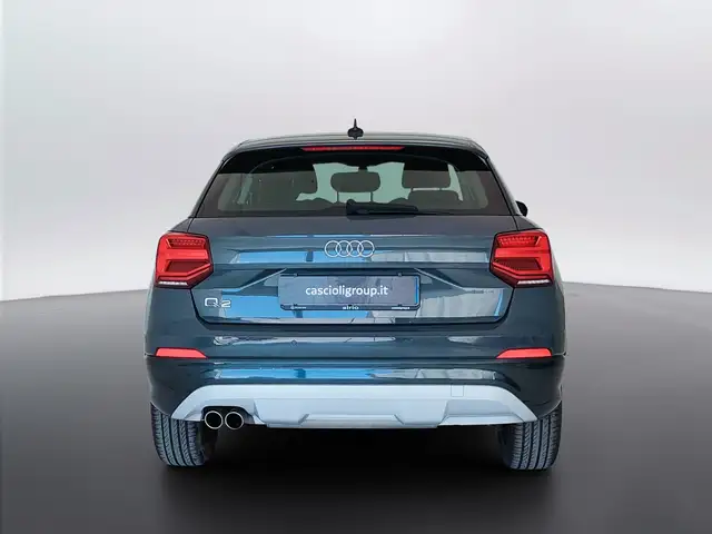 Audi Q2 view 6