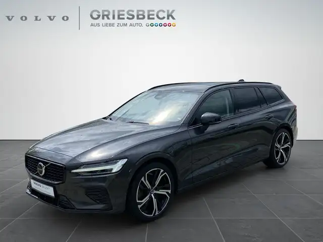 Volvo V60 Kombi T8 Ultimate Dark Recharge WiPa*Navi*LED