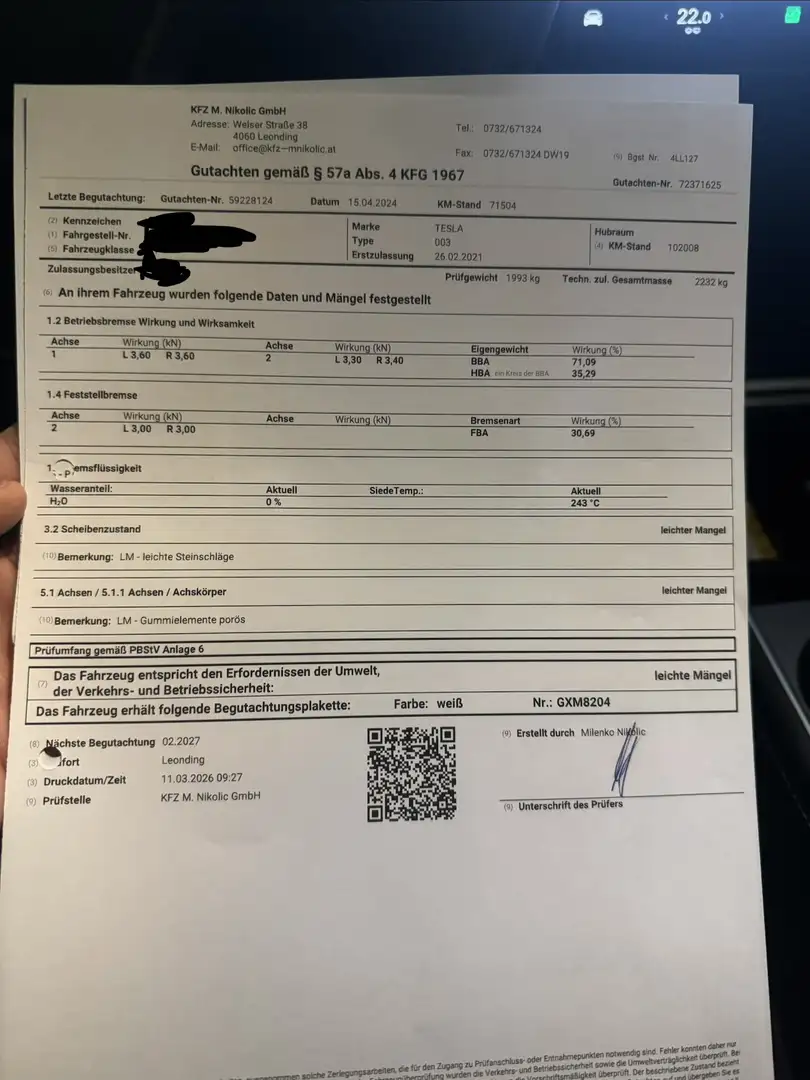 Tesla Model 3 Grau - 2