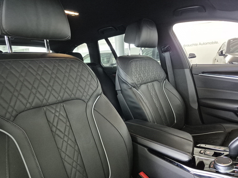 BMW 530 d xDrive Touring (G31) — photo 10