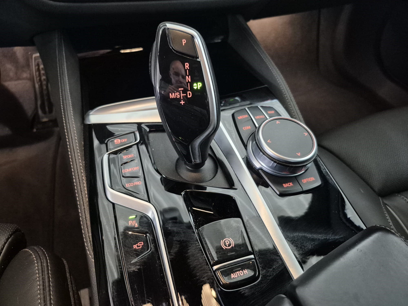 BMW 530 d xDrive Touring (G31) — photo 14