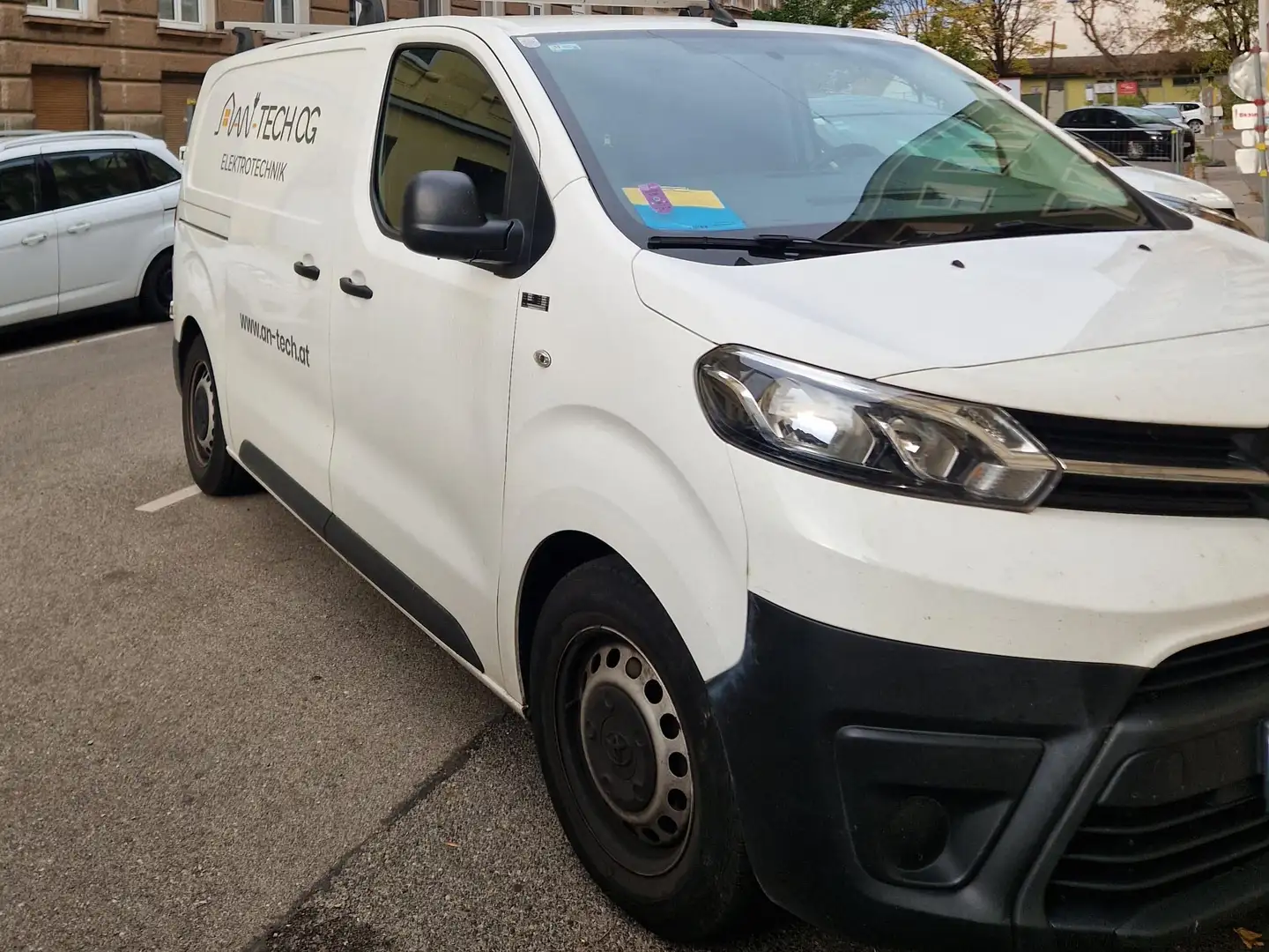 Toyota Proace Proace 1,5 D-4D 120 Medium Weiß - 2