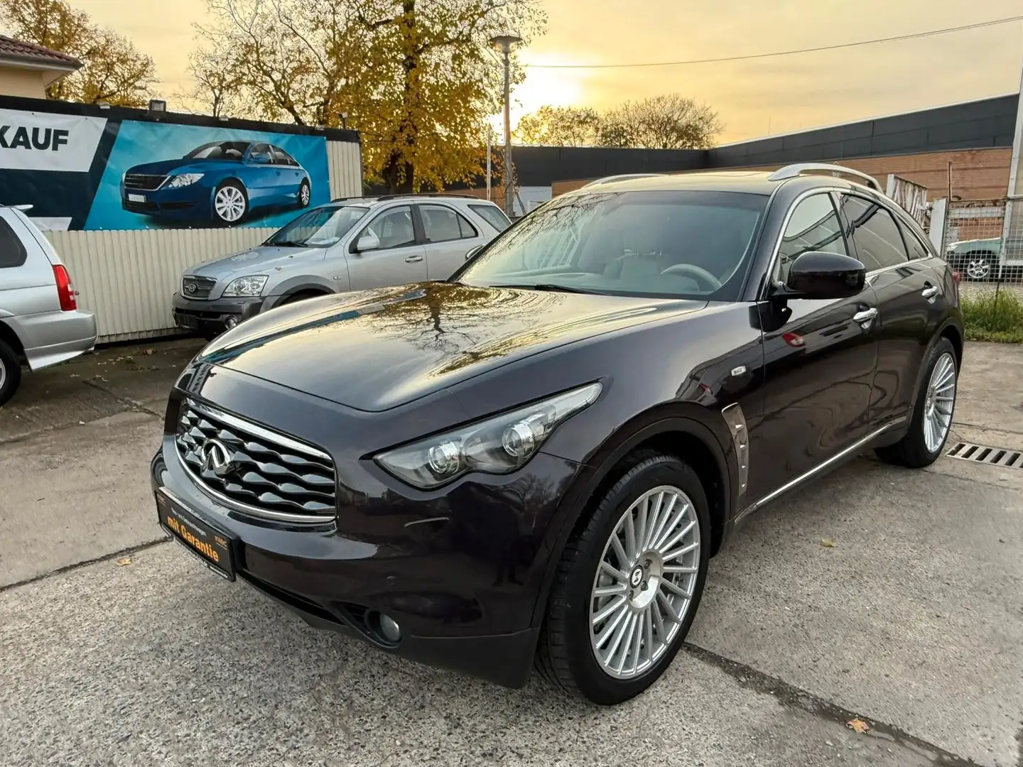 Infiniti FX 30d GT*TUV NEU*Bi-Xenon*2 Hand* Schwarz - 1