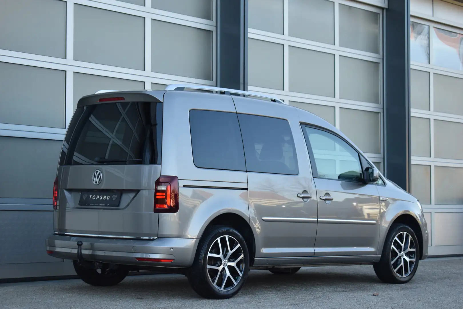 Volkswagen Caddy 1.4 TSI Highline Camera | Trekhaak | Bomvolle uitv Grau - 2