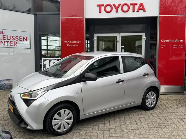 Toyota Aygo X X-FUN 5-DEURS AIRCO NL-AUTO 1E EIGENAAR