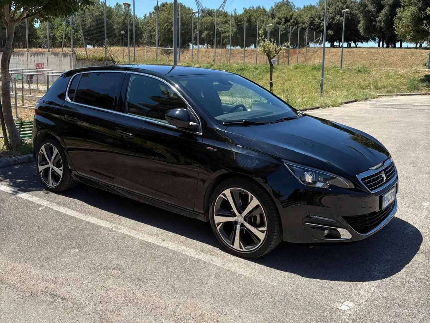 Peugeot 308 GTLine 1.6 BlueHDI S&S 120 CV Nero - 1