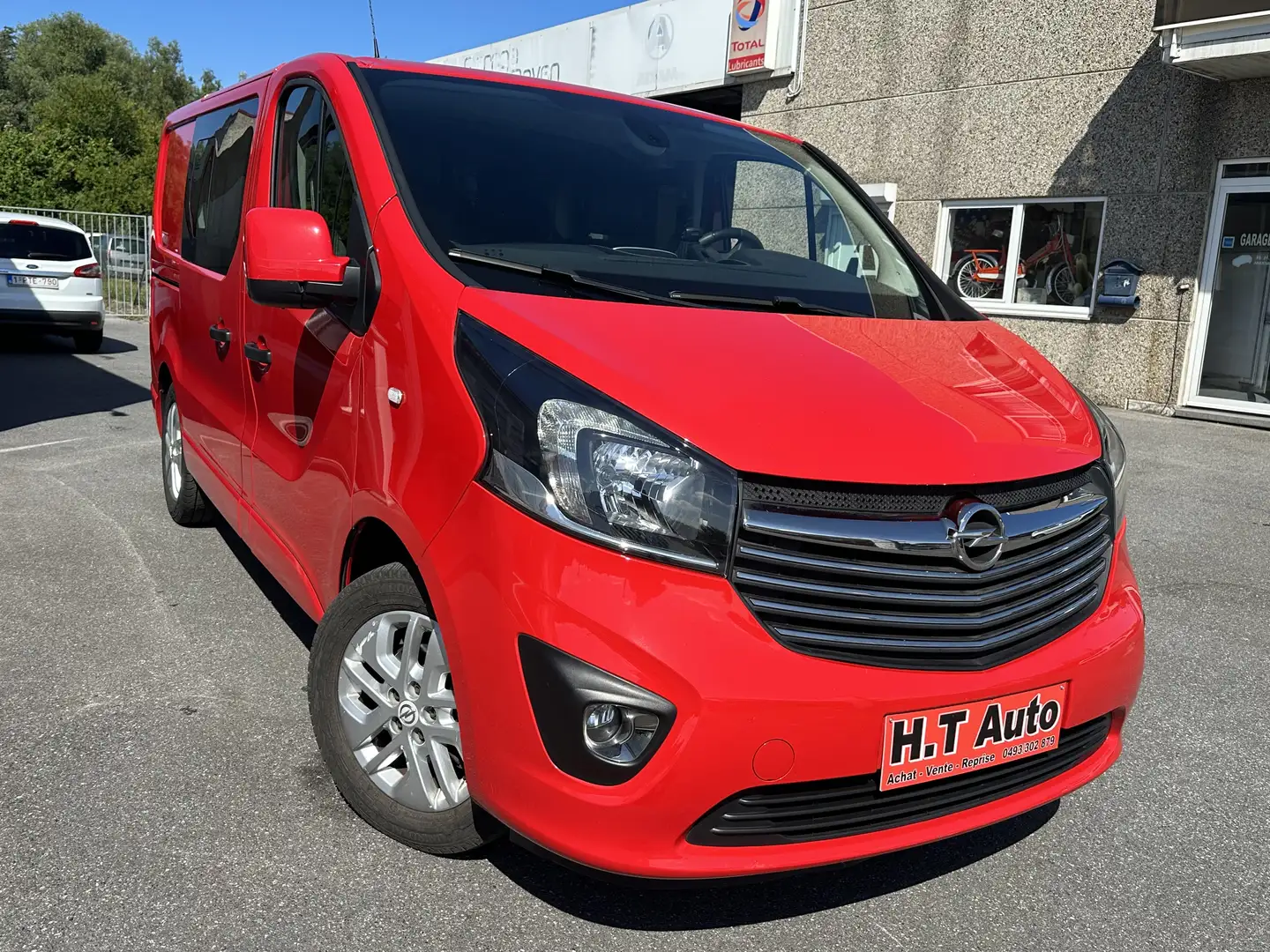 Opel Vivaro Tourer 1.6 CDTi BiTurbo/Etat neuf/Camera/Gps/Euro6 Rouge - 2