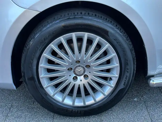Mercedes-Benz Vito view 7