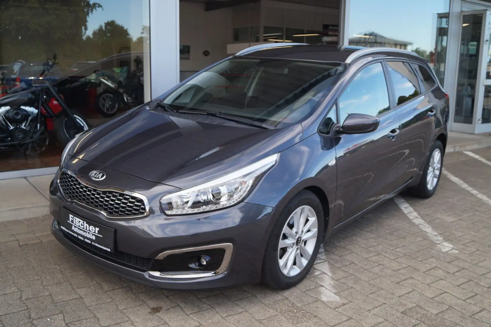 Kia Ceed SW / cee'd SW Edition 7 Gris - 1