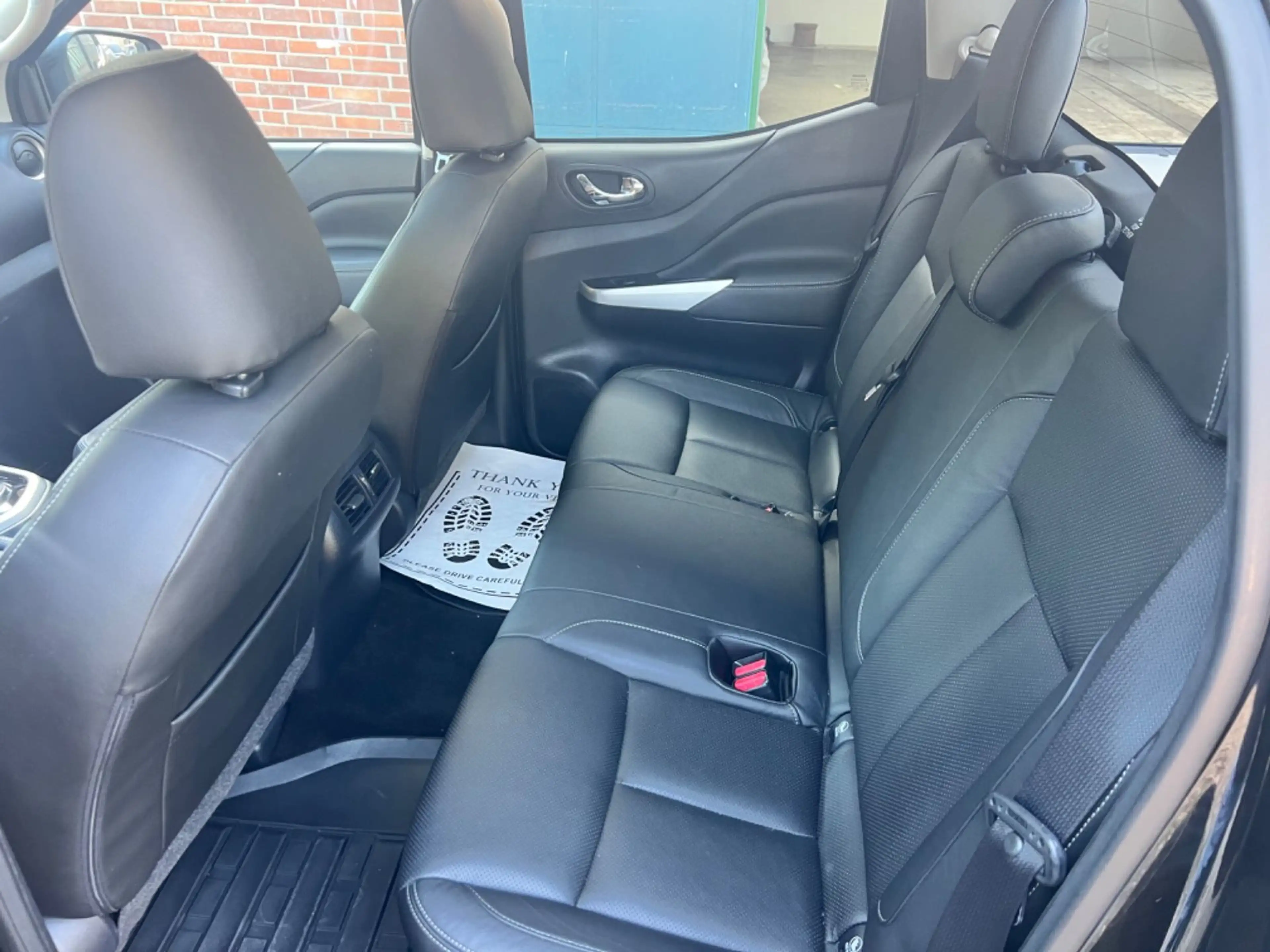 Nissan Navara NP300 Tekna Double Cab 4x4 *Automatik* — photo 12
