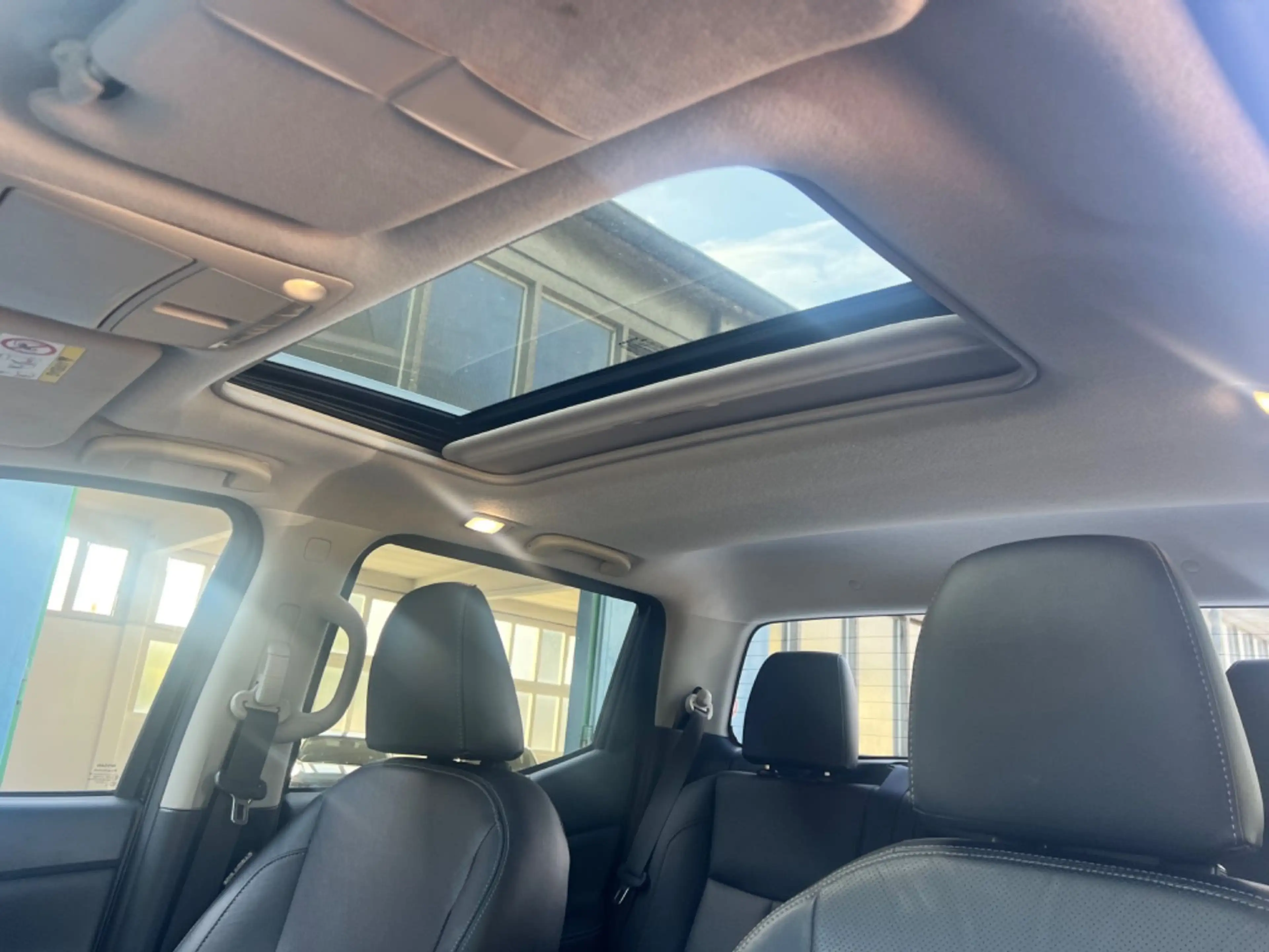 Nissan Navara NP300 Tekna Double Cab 4x4 *Automatik* — photo 10