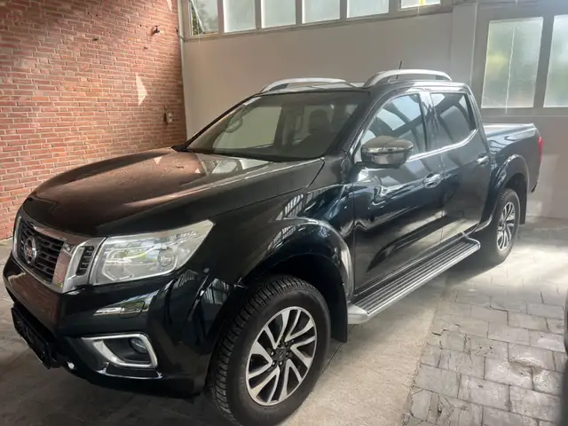 Nissan Navara NP300 Tekna Double Cab 4x4 *Automatik*