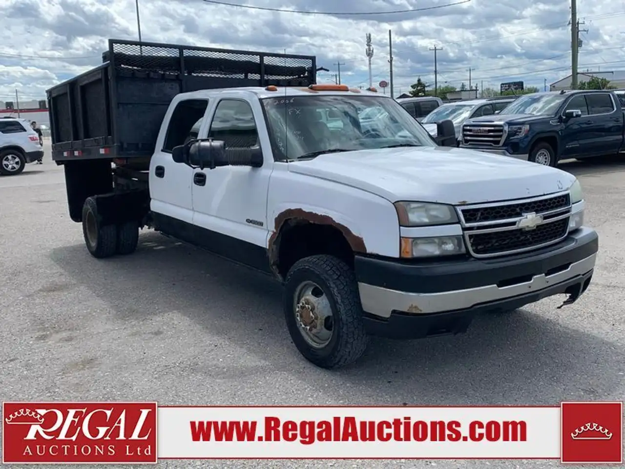 Chevrolet Silverado 3500 photo Chevrolet Silverado 3500