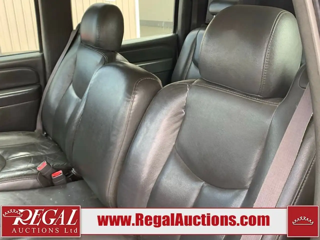 Chevrolet Silverado 3500 photo Chevrolet Silverado 3500
