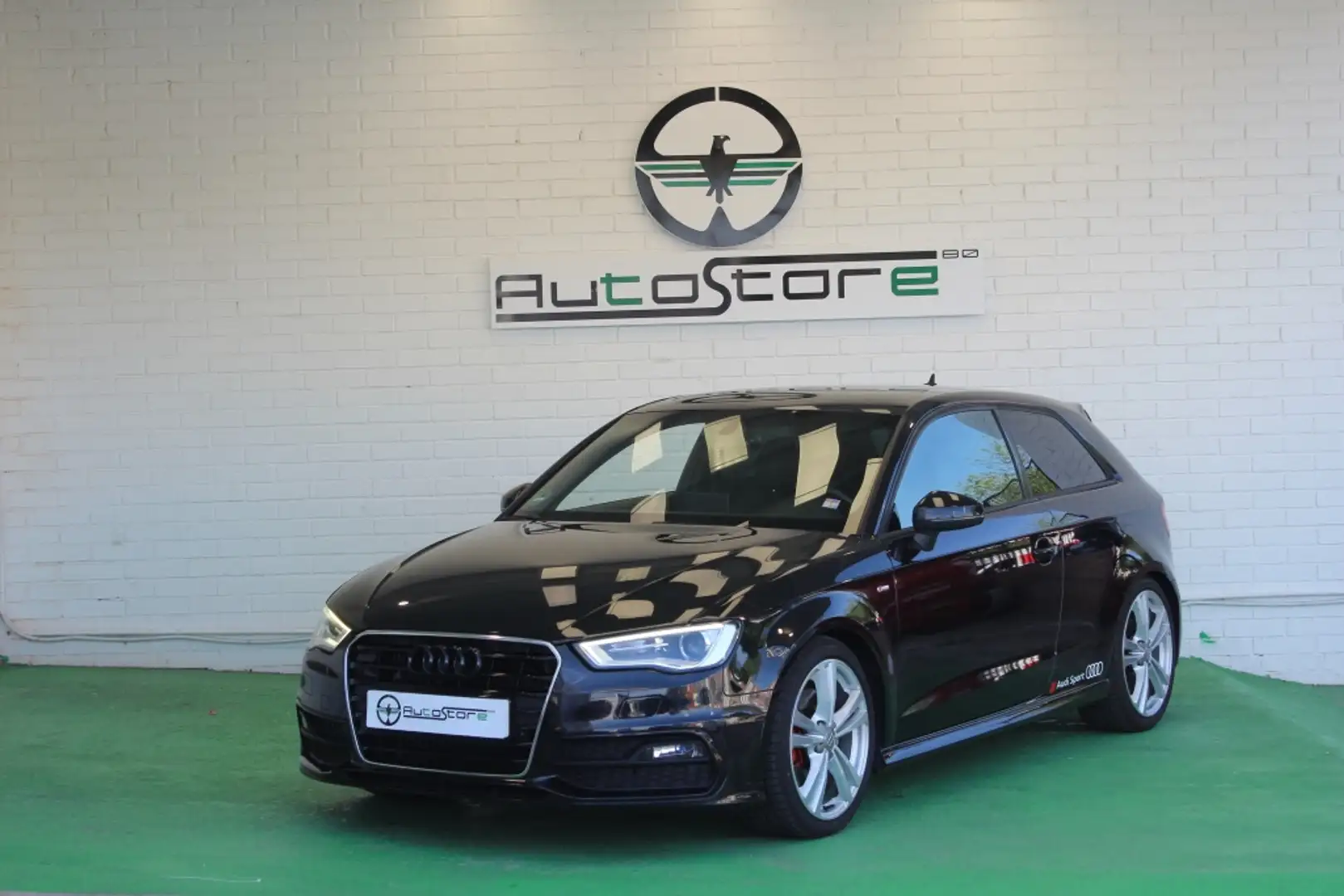 Audi A3 1.8 TFSI Attraction Negro - 1