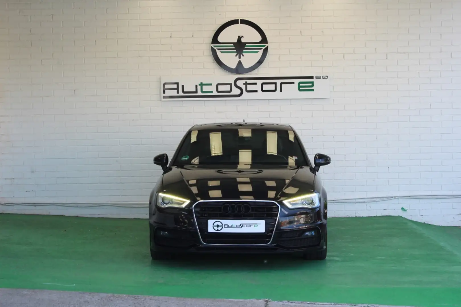 Audi A3 1.8 TFSI Attraction Negro - 2