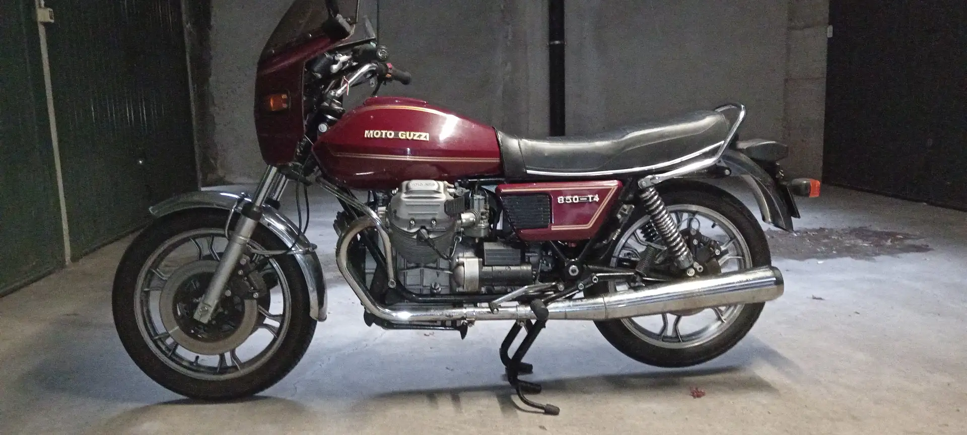 Moto Guzzi 850 T T4 Hnědá - 1