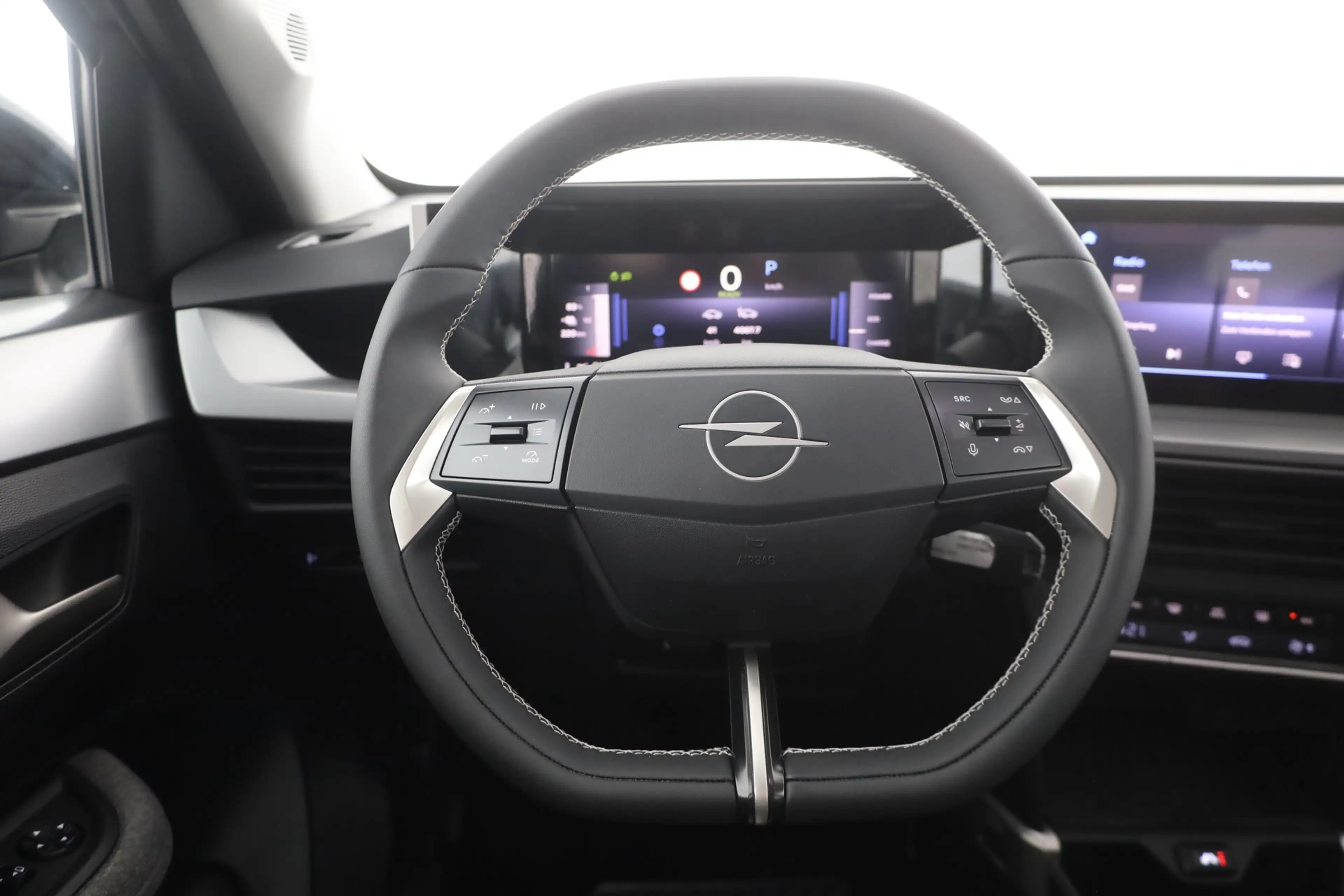 Opel Frontera GS Electric 80kWh Aut. LED Navi Kamera — photo 15