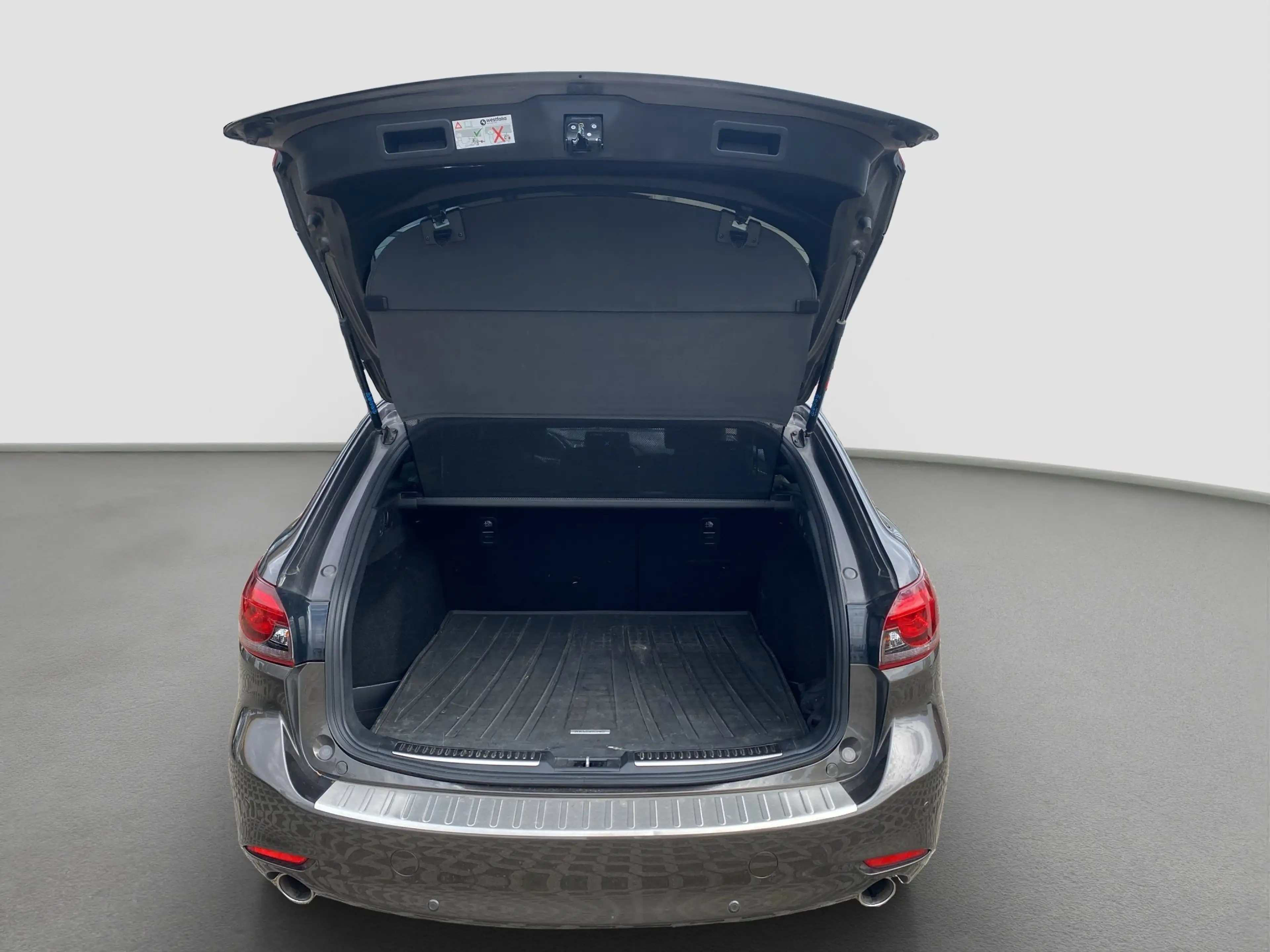 Mazda 6 Kombi SKYACTIV-D 184 Drive i-ELOOP Sports-Line Mat — photo 9