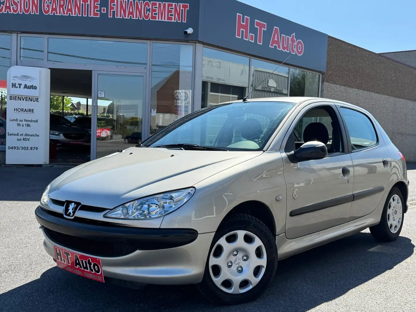 Peugeot 206 1.1i/Etat neuf/5 portes/Premier proprietaire Beige - 1