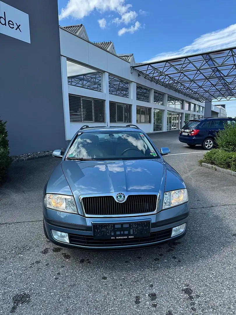 Skoda Octavia Combi 1,6 Solo Grau - 2