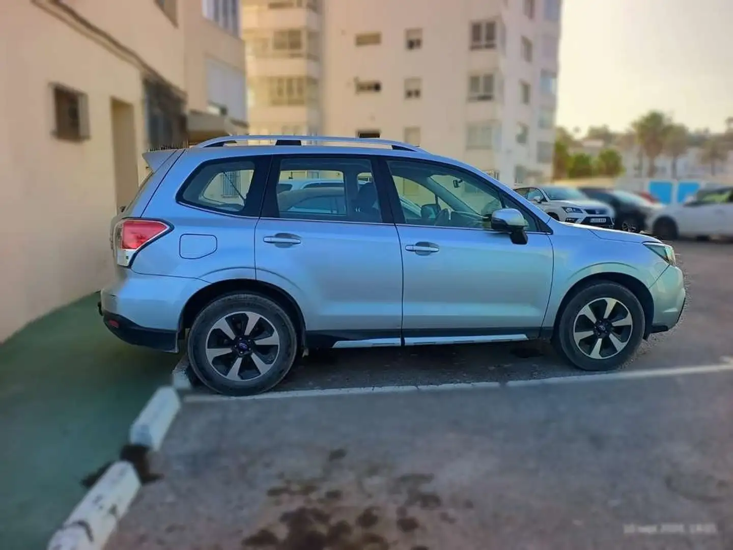 Subaru Forester 2.0TD Sport Lineartronic Gris - 2