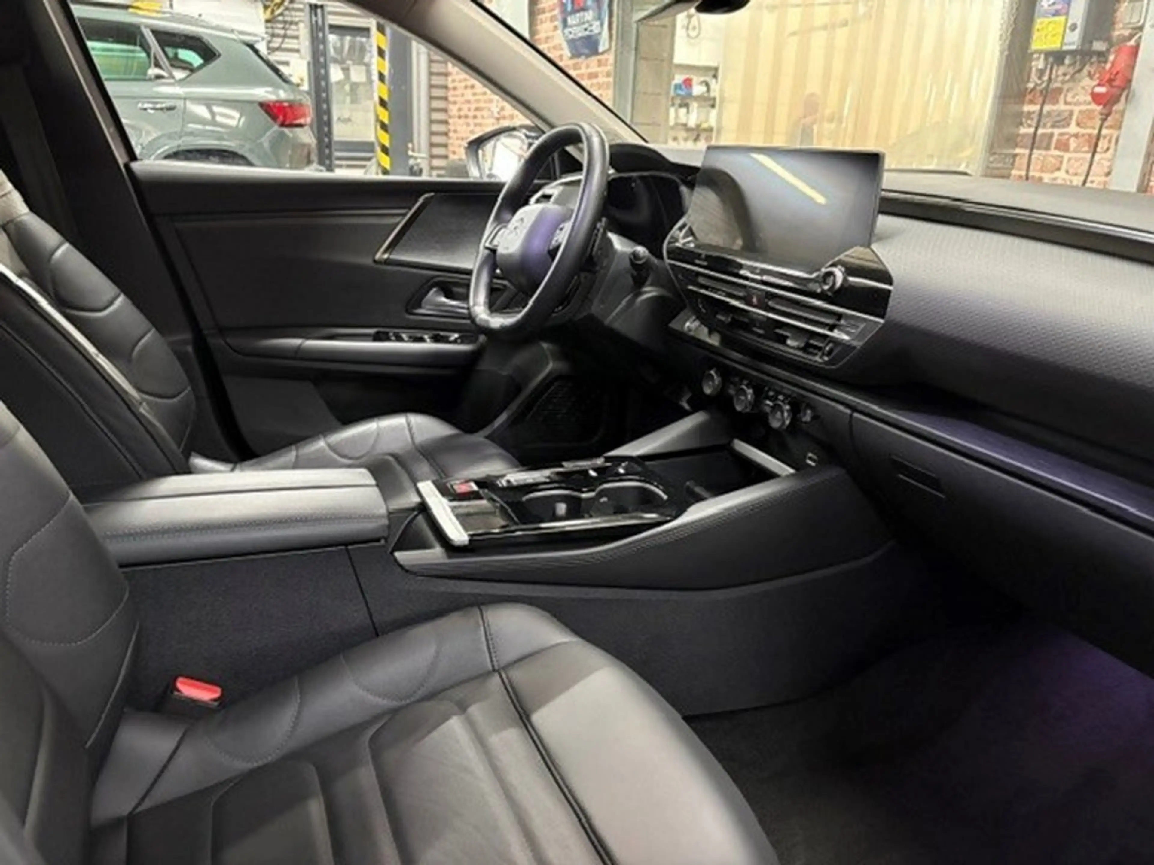 Citroen C5 X C5 X 131cv Auto PLUS Cuir/Nav/ClimA/LED/HUD — photo 8