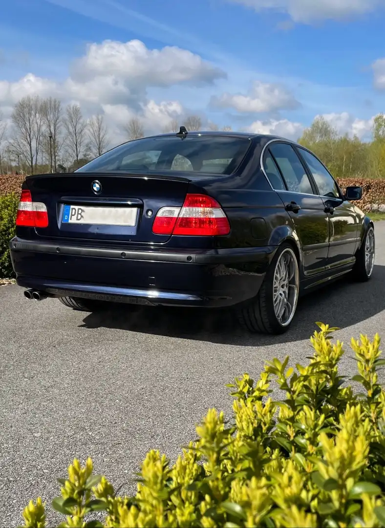 BMW 330 330i Blau - 2