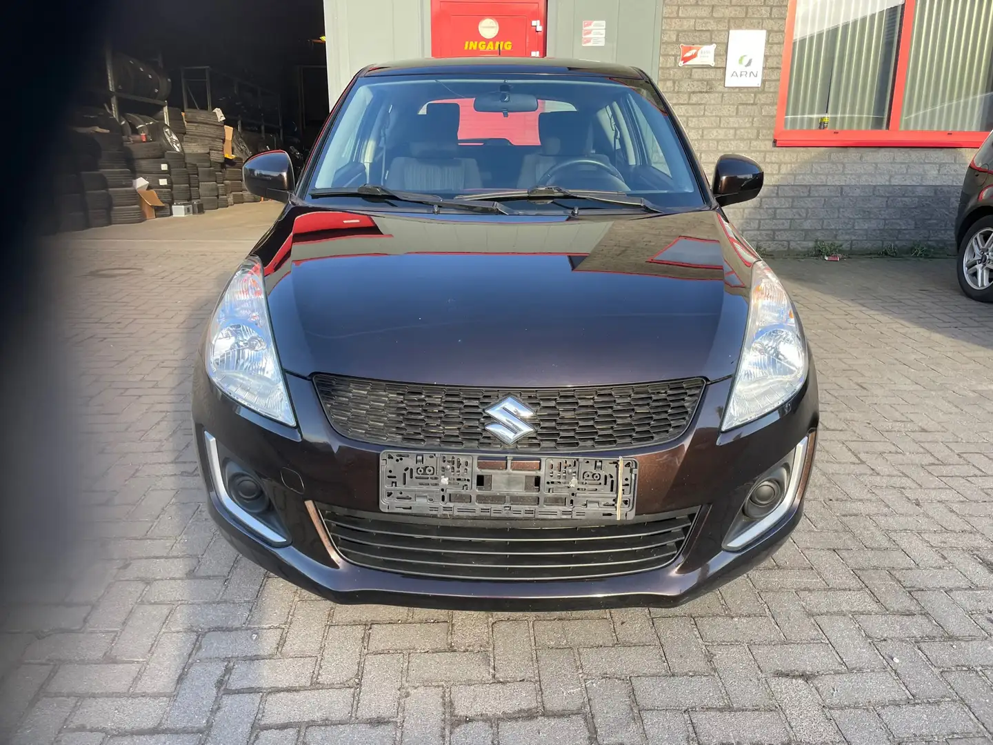 Suzuki Swift 1.2 Comfort EASSS Mauve - 2