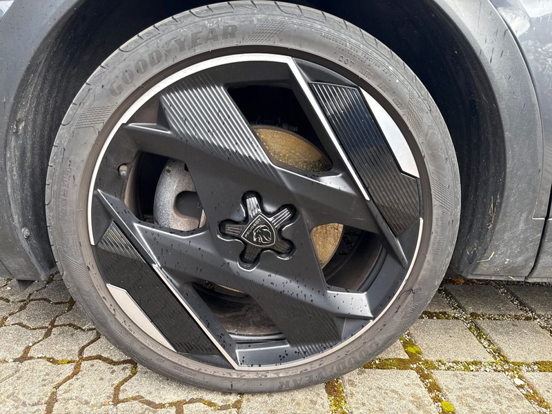 Peugeot 408 225 Plugin Hybrid GT ACC*LED*Navi*Pano*SHZ* — photo 8