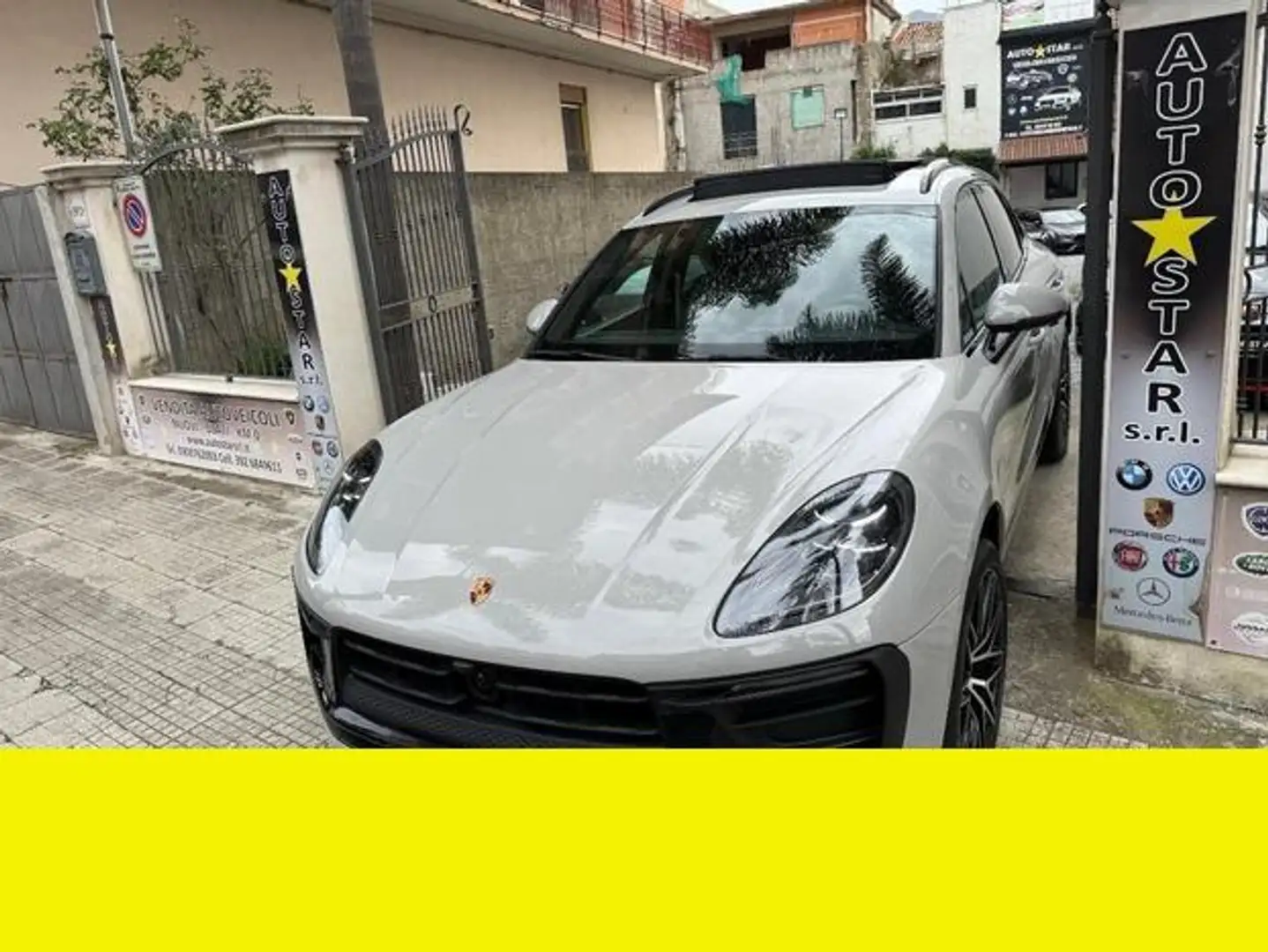 Porsche Macan - 1