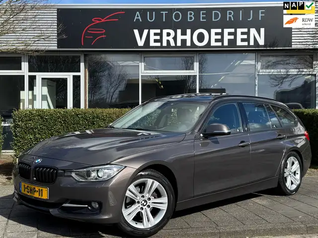BMW 320 3-serie Touring 320d EfficientDynamics Edition Hig