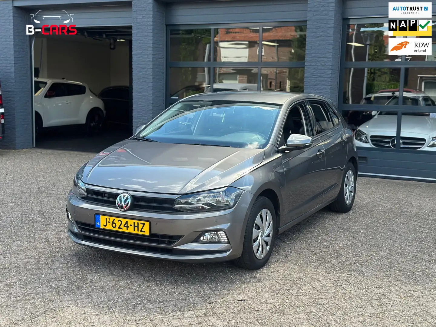 Volkswagen Polo 1.0 TSI CARPLAY|PDC|CRUISE|AUTOPARK|CLIMATRON|NAP Gris - 1