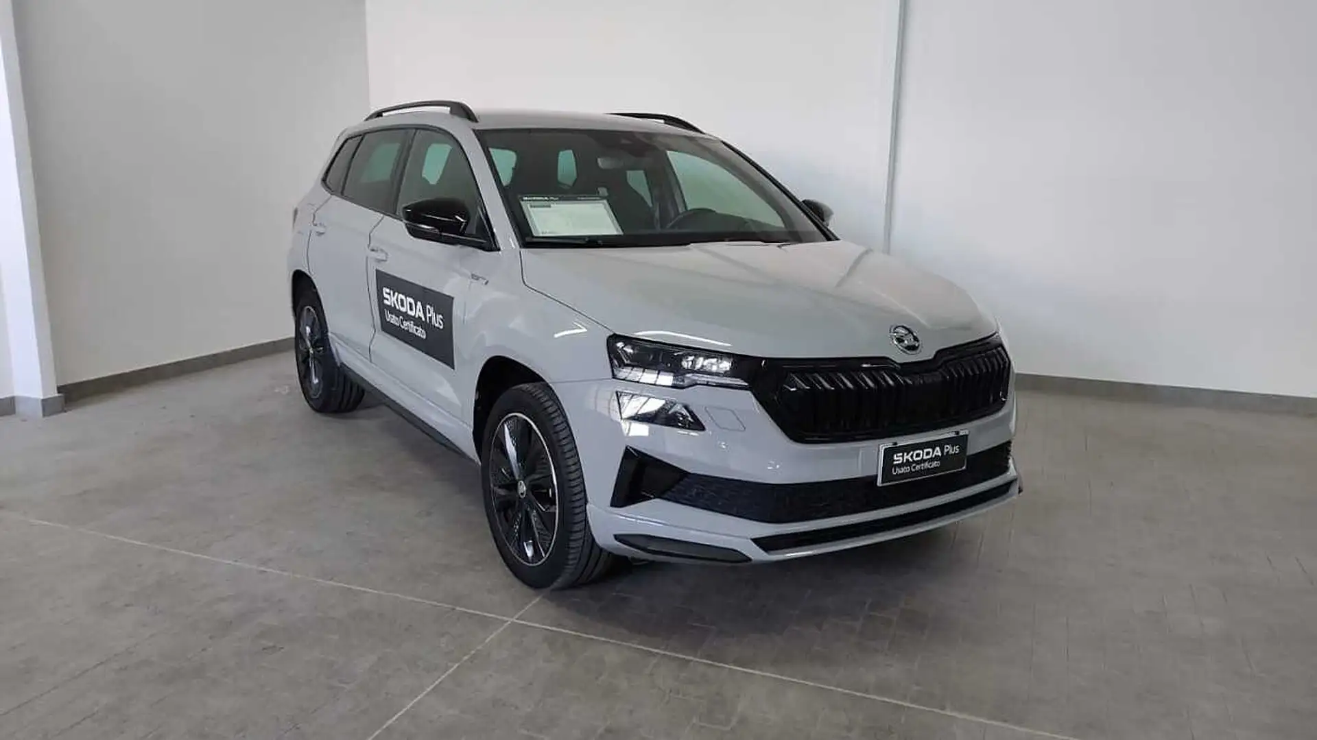 Skoda Karoq 2.0 TDI EVO SCR 115 CV DSG SportLine Wit - 1