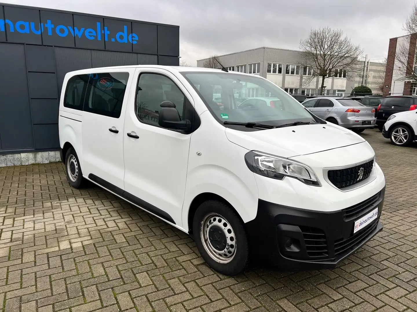 Peugeot Expert Traveller Kombi L2 * 9 Sitze Weiß - 1