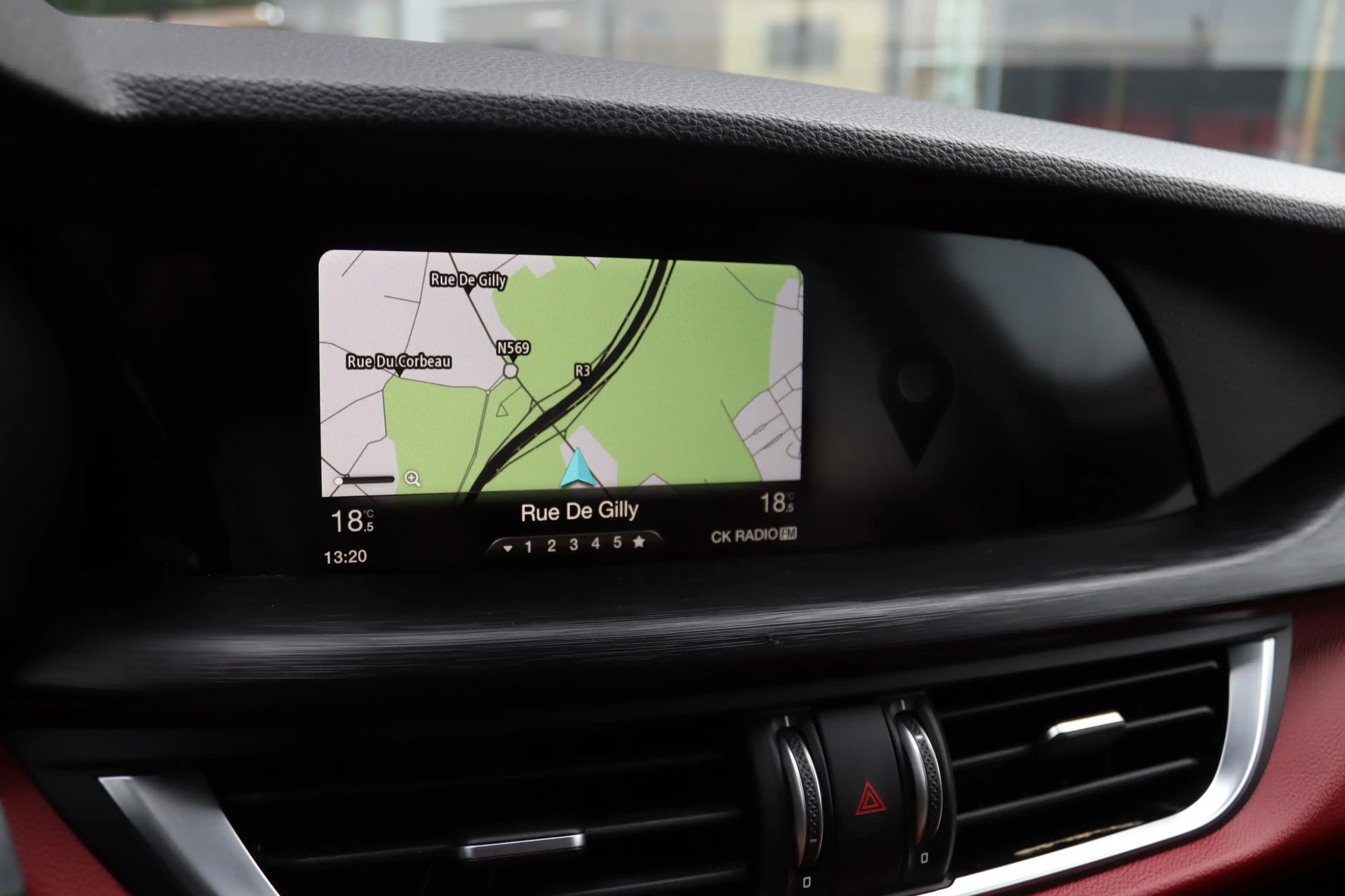 Alfa Romeo Stelvio 2.2JTD 150CV CUIR GPS CAMERA DISTRO XENON — photo 12