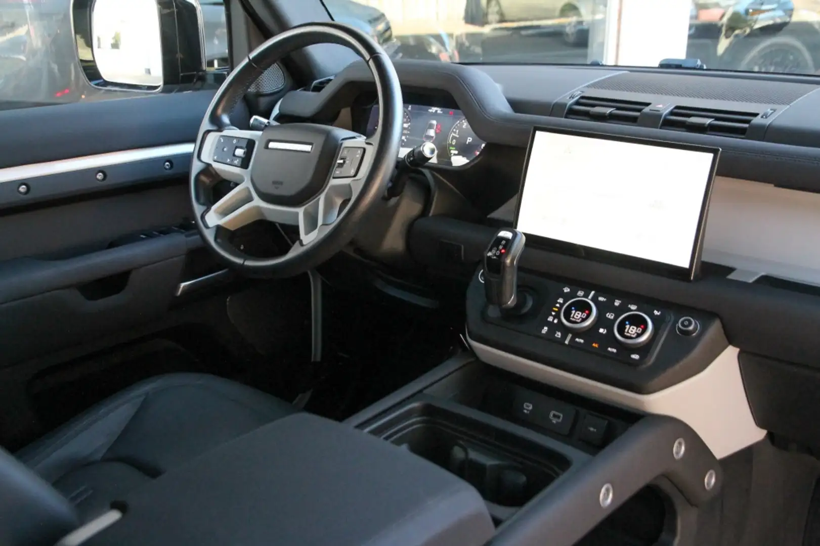 Land Rover Defender 2.0 P400e 110 I Pano I Luchtvering I Groot navisch Wit - 2