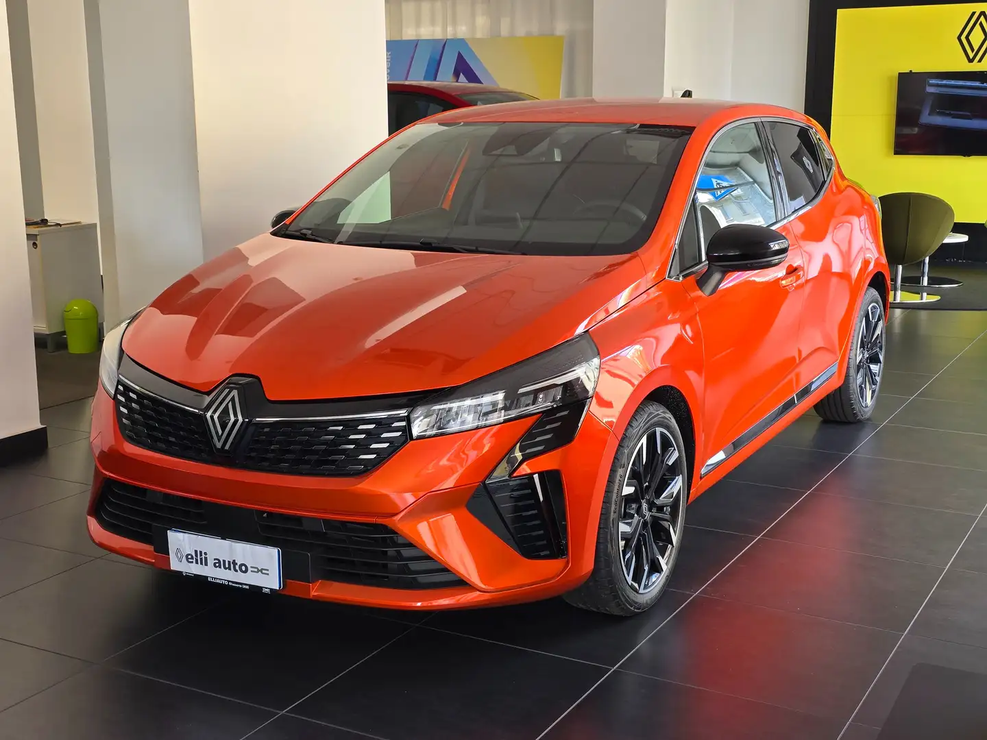 Renault Clio Clio 1.0 tce Techno 90cv Arancione - 1